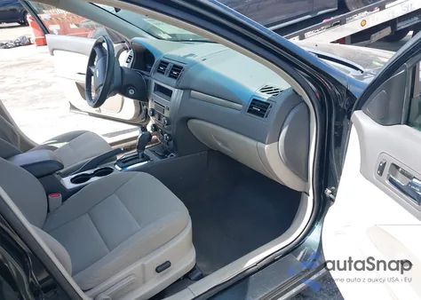 2010 Ford Fusion Hybrid из США, поврежденный, VIN 3FADP0L37AR275083